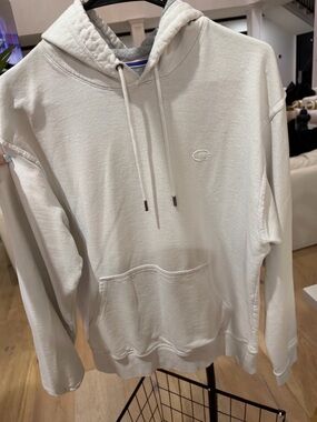 Champion Cream Pullover Hoodie with Subtle Chest Logo